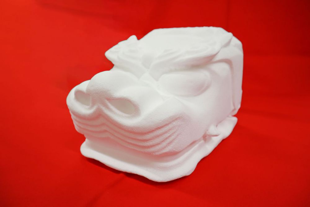 柚野木小学校の児童へ贈呈された「令和の獅子頭」の作成に技術協力しました