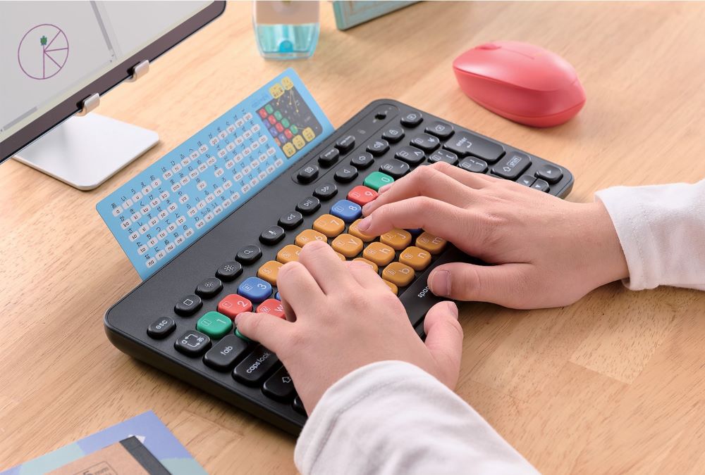 TOTO Softbank 701KC ブラック 3台セット Amazon | KYOCERA DIGNO ケータイ 701KC ホワイト SoftBank | KYOCERA