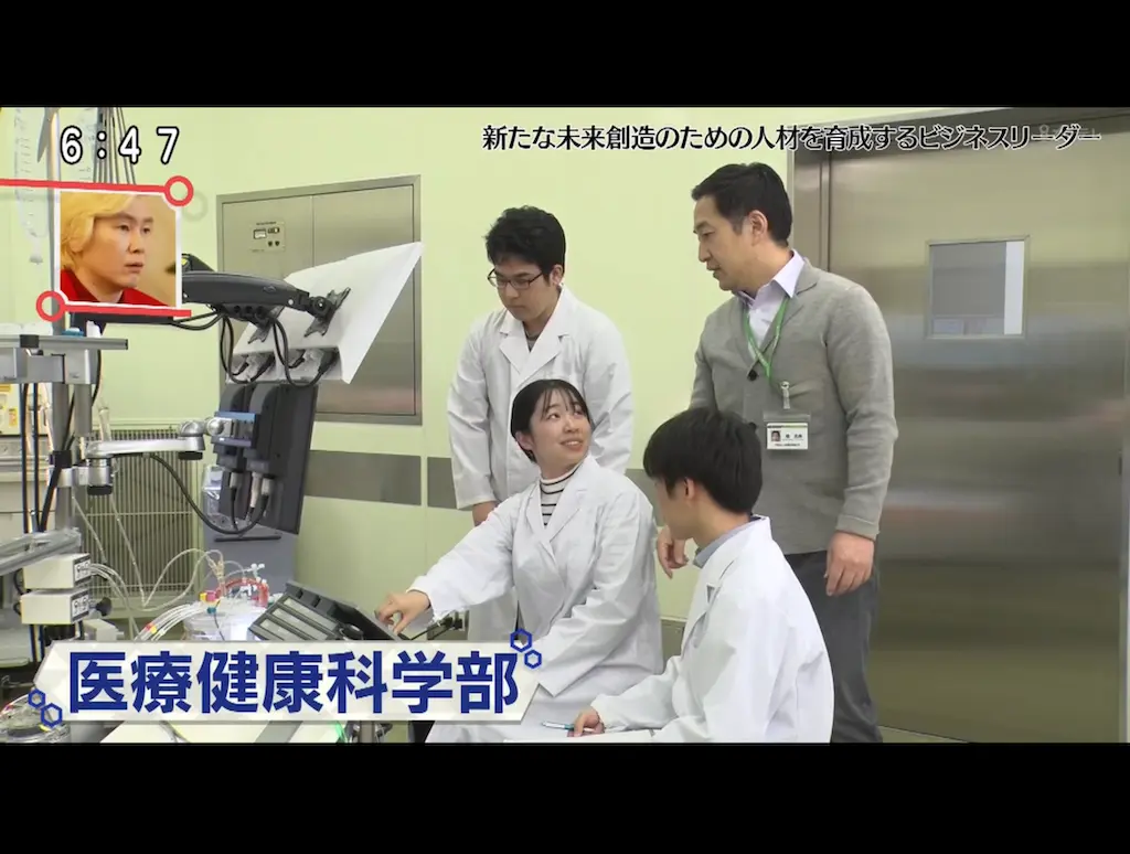 人工心肺装置の指導に関わる放映シーン
