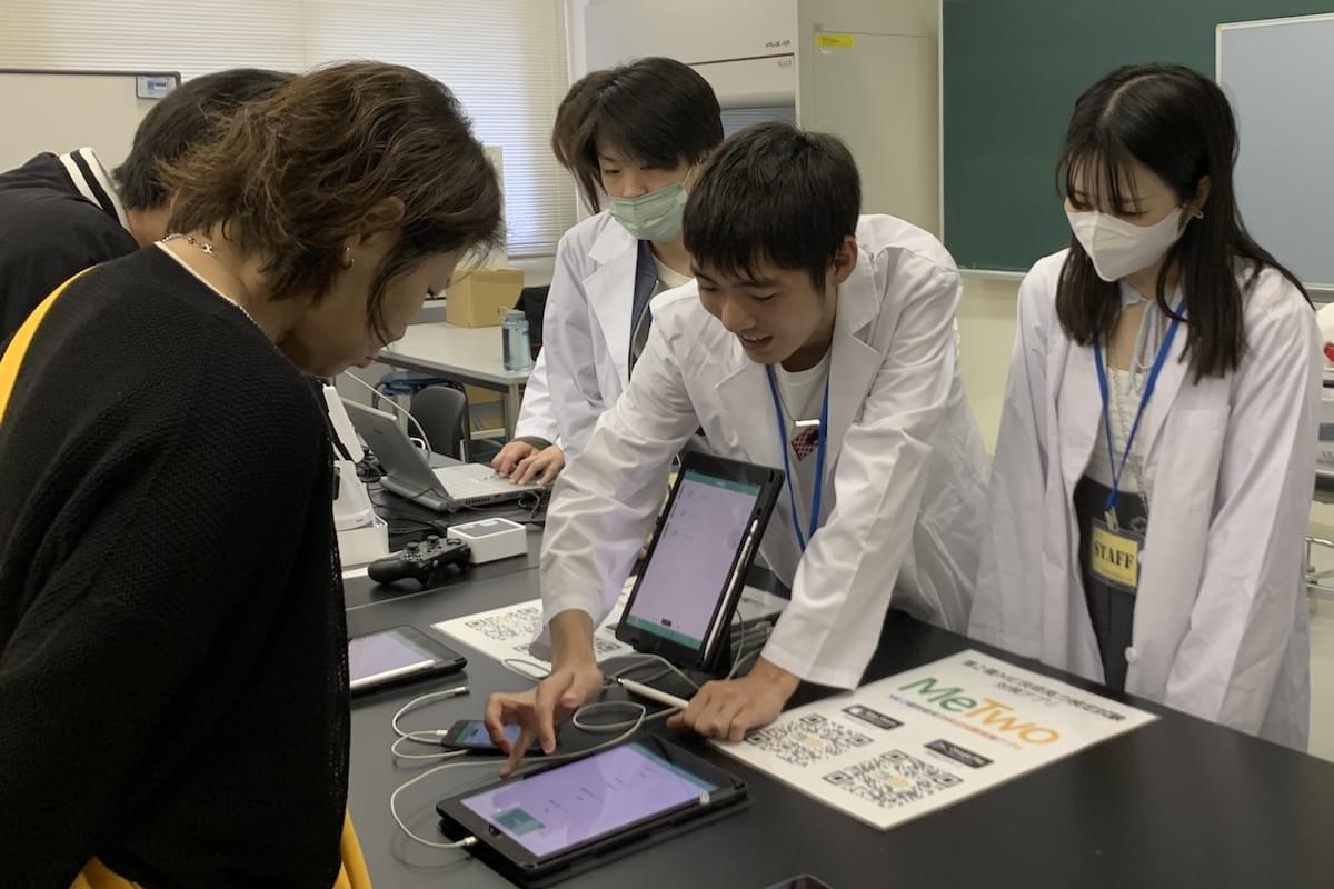 オープンキャンパスにおける教育アプリの説明
