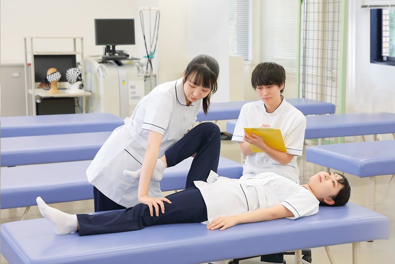 理学療法士(国家資格)とは…